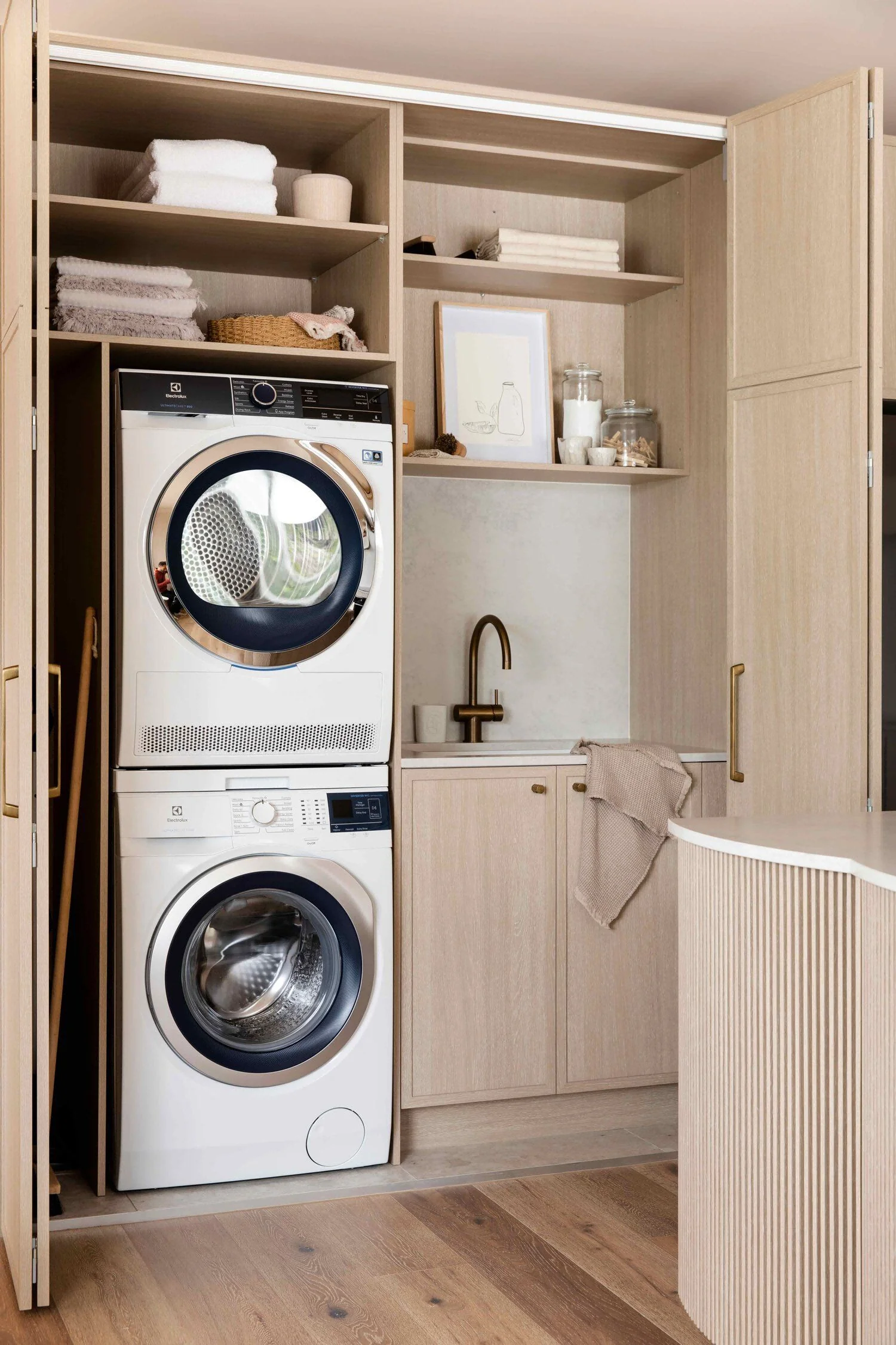 Villa Laundry Room Built-in Washing Machine Apartment Laundry Cabinet with Drawer Custom Storage Cabinet Laundry Room with Sink - Image 9