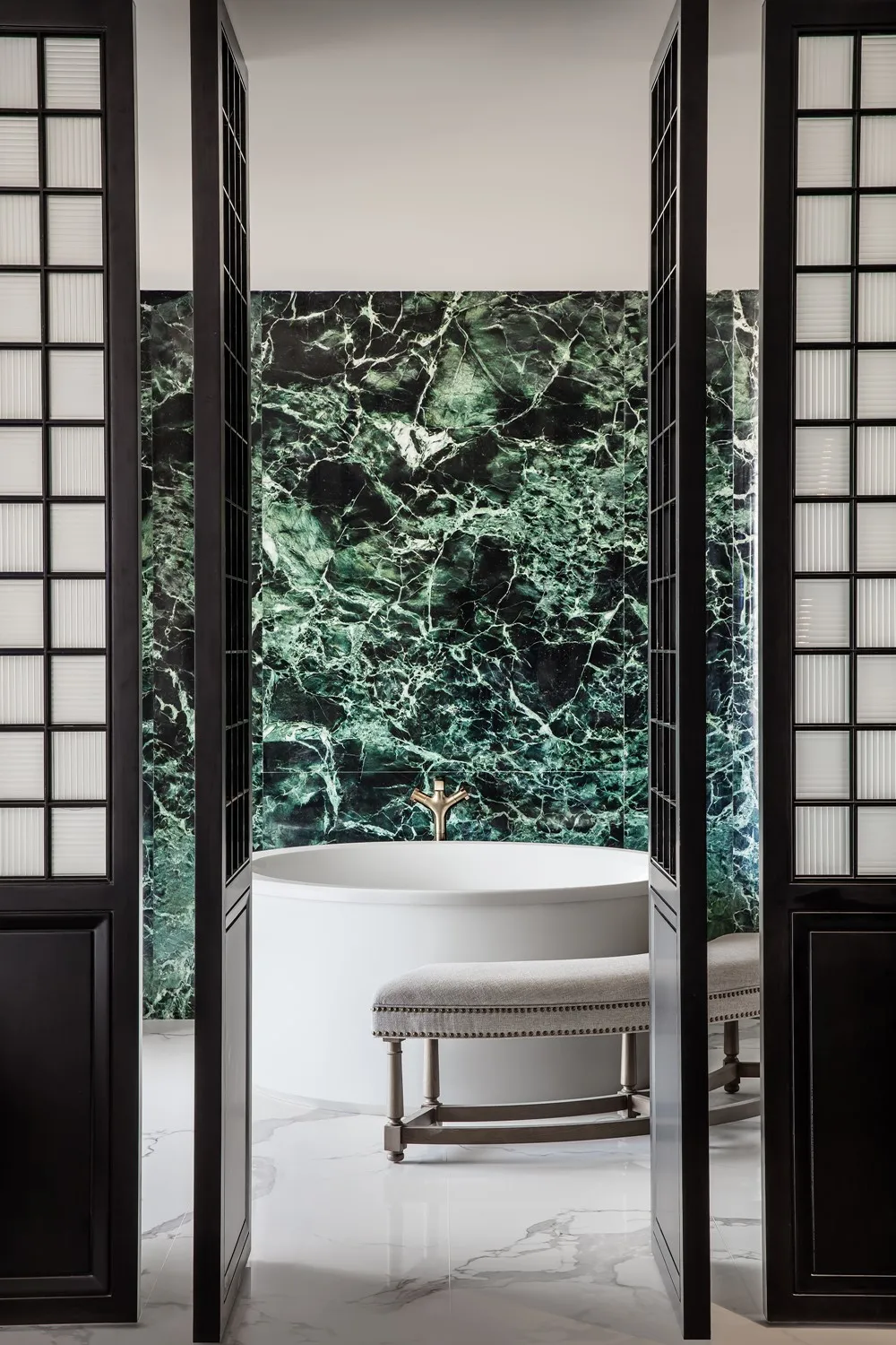 Modern Hotel Suite Furniture Hotel Design Suite King-Size Bed Suite King-Size Bed Suitcase Stand High-End Hotel Suite Furniture - Image 14