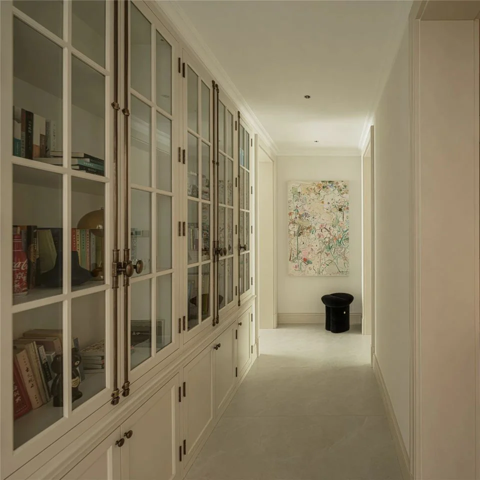 Hot Selling Classic Custom Solid Wood Design White Lacquer Style Kitchen Cabinets 3D Interior Design Villa Apartment - Image 5