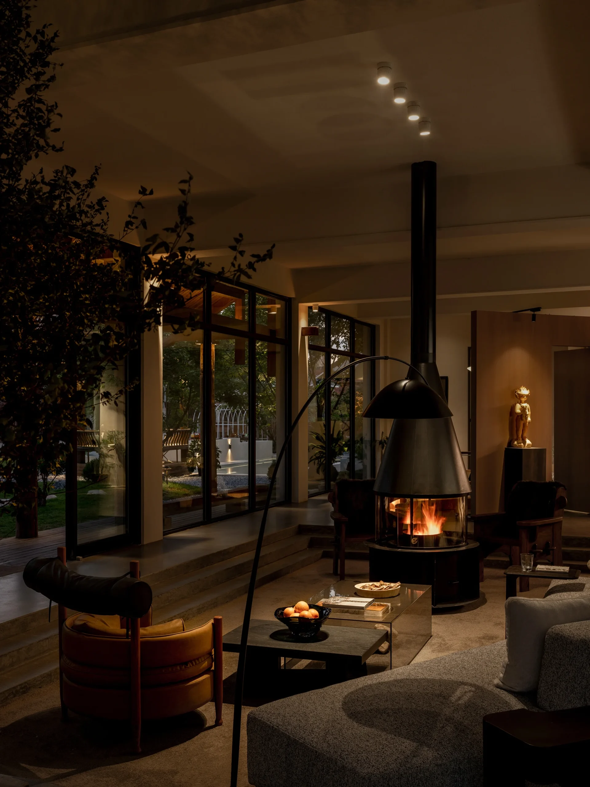 Rural Style Homestay and Hotel Design Featuring Log Wood Minimalism and Warm Color Tones Custom Furniture Countryside Guesthouse - Image 5
