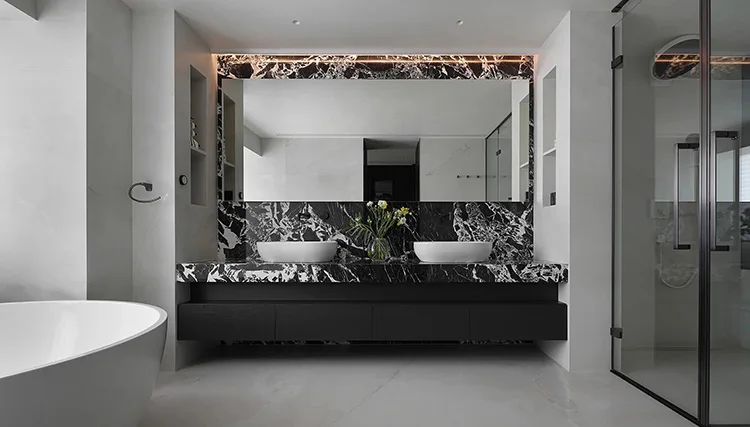 Luxury King Bed Bedroom Furniture Set Solid Wood Double Bed Convertible & Extendable Metal - Image 13