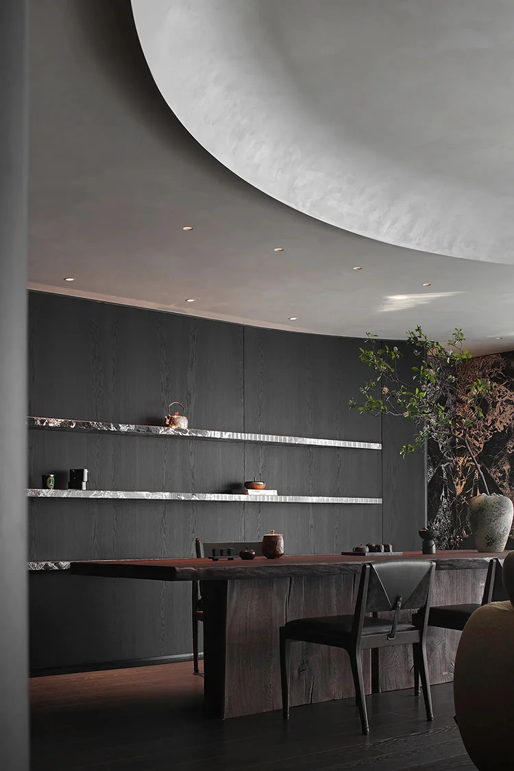 Luxury King Bed Bedroom Furniture Set Solid Wood Double Bed Convertible & Extendable Metal - Image 14