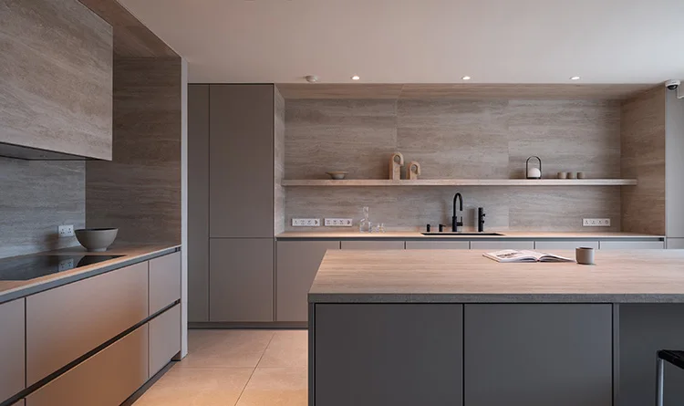 Custom Modern Luxury Kitchen Cabinet Solid Wood MDF PVC Door Finish Wood Grain Sink Islands Cabinet Apartment - Image 8