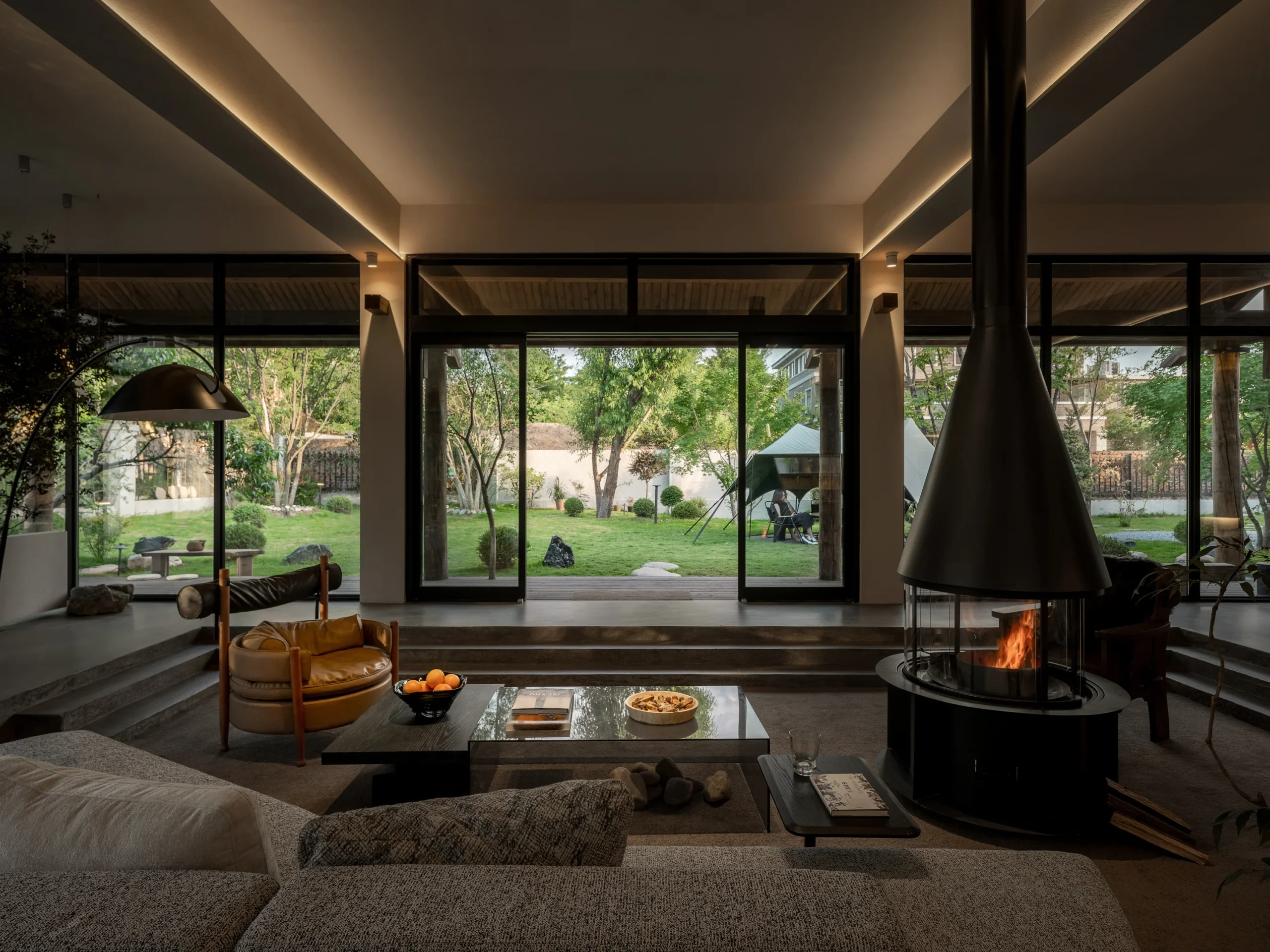 Rural Style Homestay and Hotel Design Featuring Log Wood Minimalism and Warm Color Tones Custom Furniture Countryside Guesthouse - Image 7
