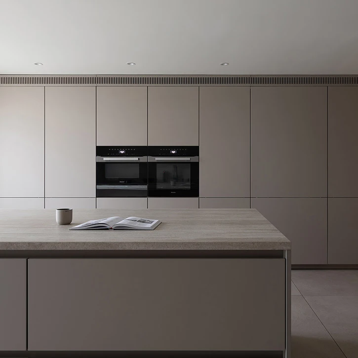 Luxury Cabinets Customized High End Household Overall Kitchen Kitchen Cabinet Storage Cabinet for Villa Apartment Townhouse