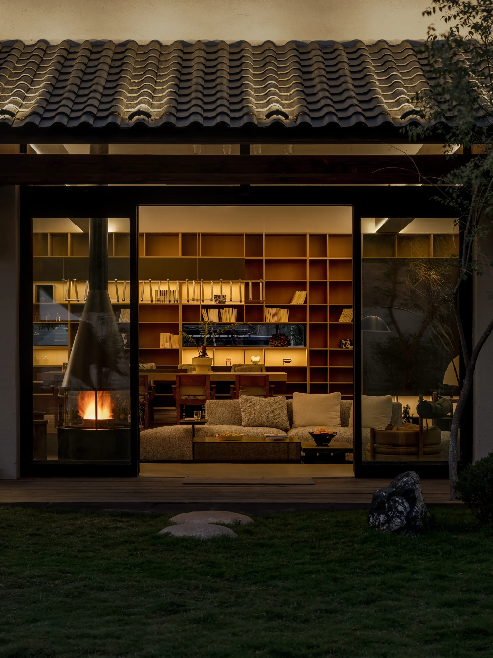 Rural Style Homestay and Hotel Design Featuring Log Wood Minimalism and Warm Color Tones Custom Furniture Countryside Guesthouse - Image 14