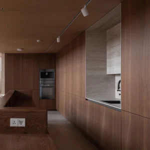 Custom Modern Luxury Kitchen Cabinet Solid Wood MDF PVC Door Finish Wood Grain Sink Islands Cabinet Apartment