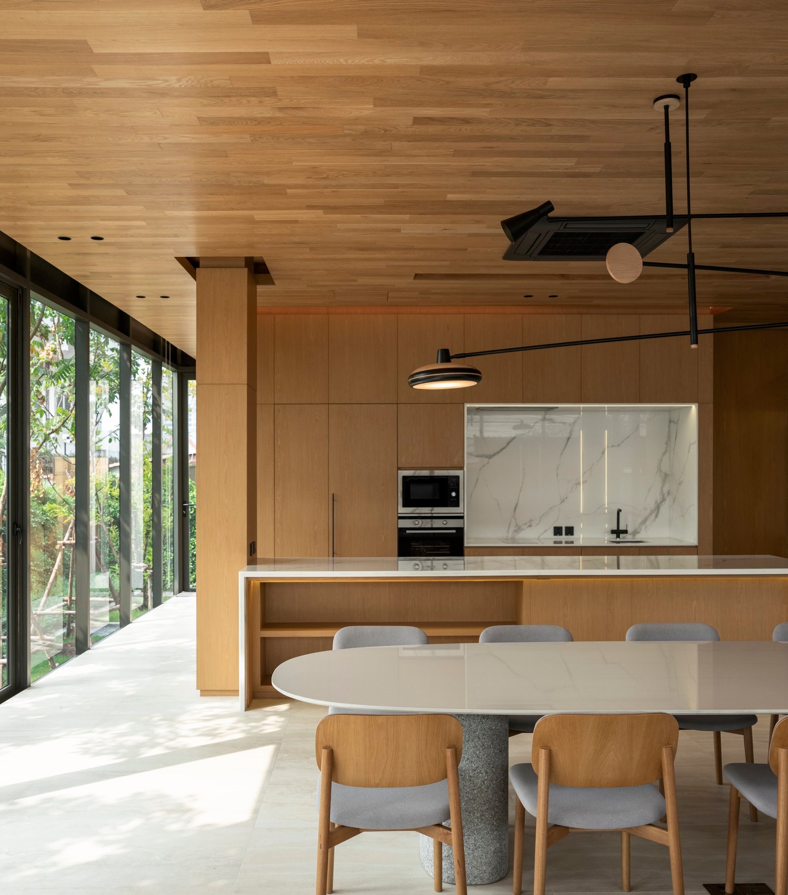 Customized Classic Wood Grain Kitchen Cabinet for Villas Classic Wood Kitchen Cabinet Apartment - Image 8