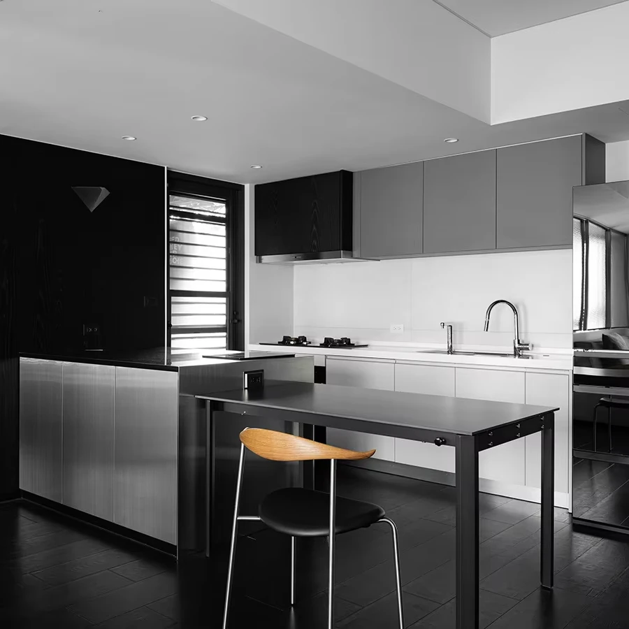 Dark Black Kitchen Cabinet Modern Melamine Board Wood Modular Stainless Steel Cabinet Furniture Apartment Villa Island Cabinet