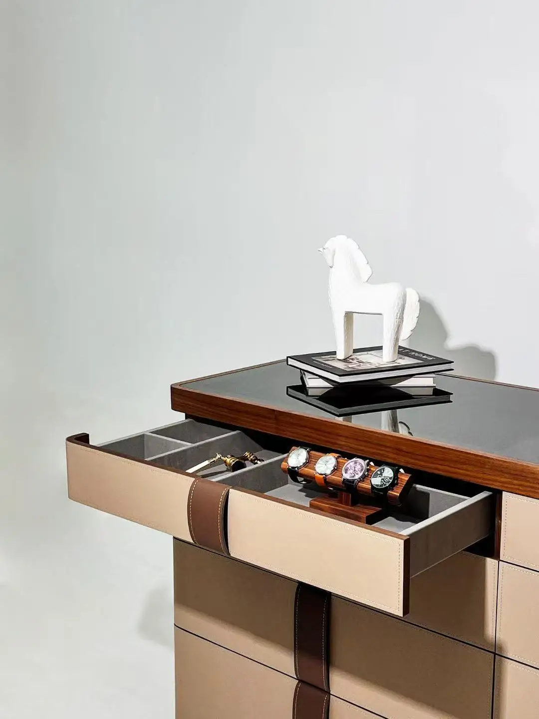 Italian High-End Console Cabinet Eight-Bucket Jewelry Table for Luxury Modern Bedroom Stainless Steel and Wood Home Furniture - Image 8