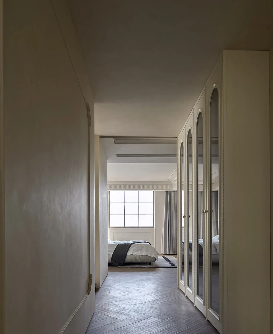 Modern Solid Wood Kitchen Cabinet Set Painted Door Panel Surface Treatment for Island Furniture Apartments Villas Includes Hinge - Image 13