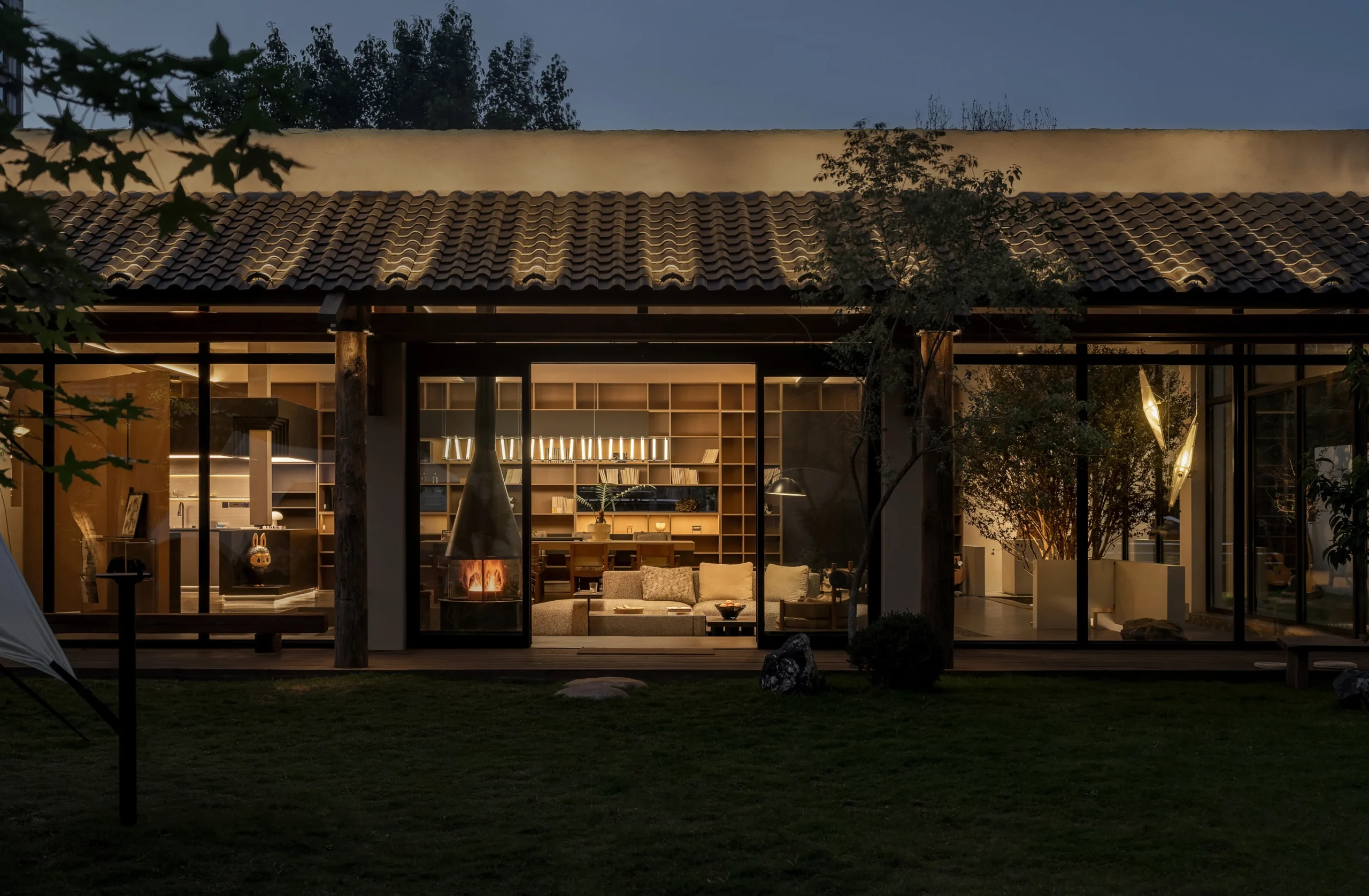 Rural Style Homestay and Hotel Design Featuring Log Wood Minimalism and Warm Color Tones Custom Furniture Countryside Guesthouse - Image 15