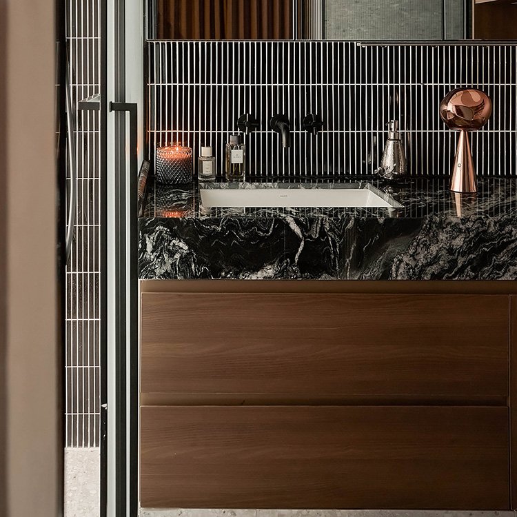 Modern White Bathroom Cabinet Wall Mounted with Bath Mirror and Ceramic Countertop MDF Carcase Material - Image 5